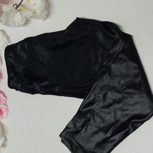 KORAL black leggings